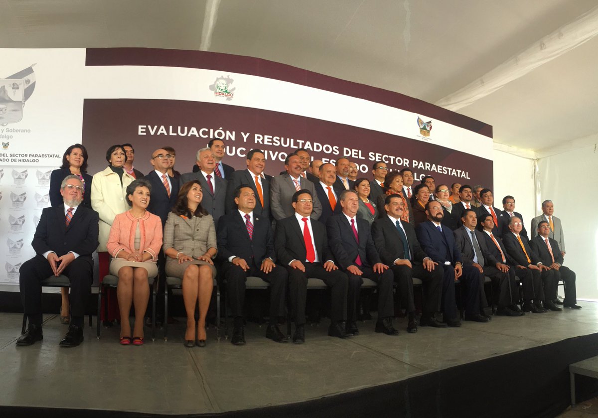 CECyTEHidalgo's tweet image. #EducaciónHidalgo entrega evaluación y resultados a @Paco_Olvera @ENRIQUEMACEDO @cuate1010