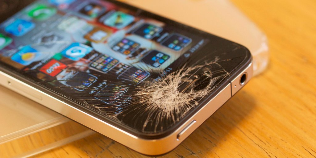 insidertechbiz's tweet image. Update your iPhone now to avoid a major security flaw that takes over your device read.bi/2bJkJGo