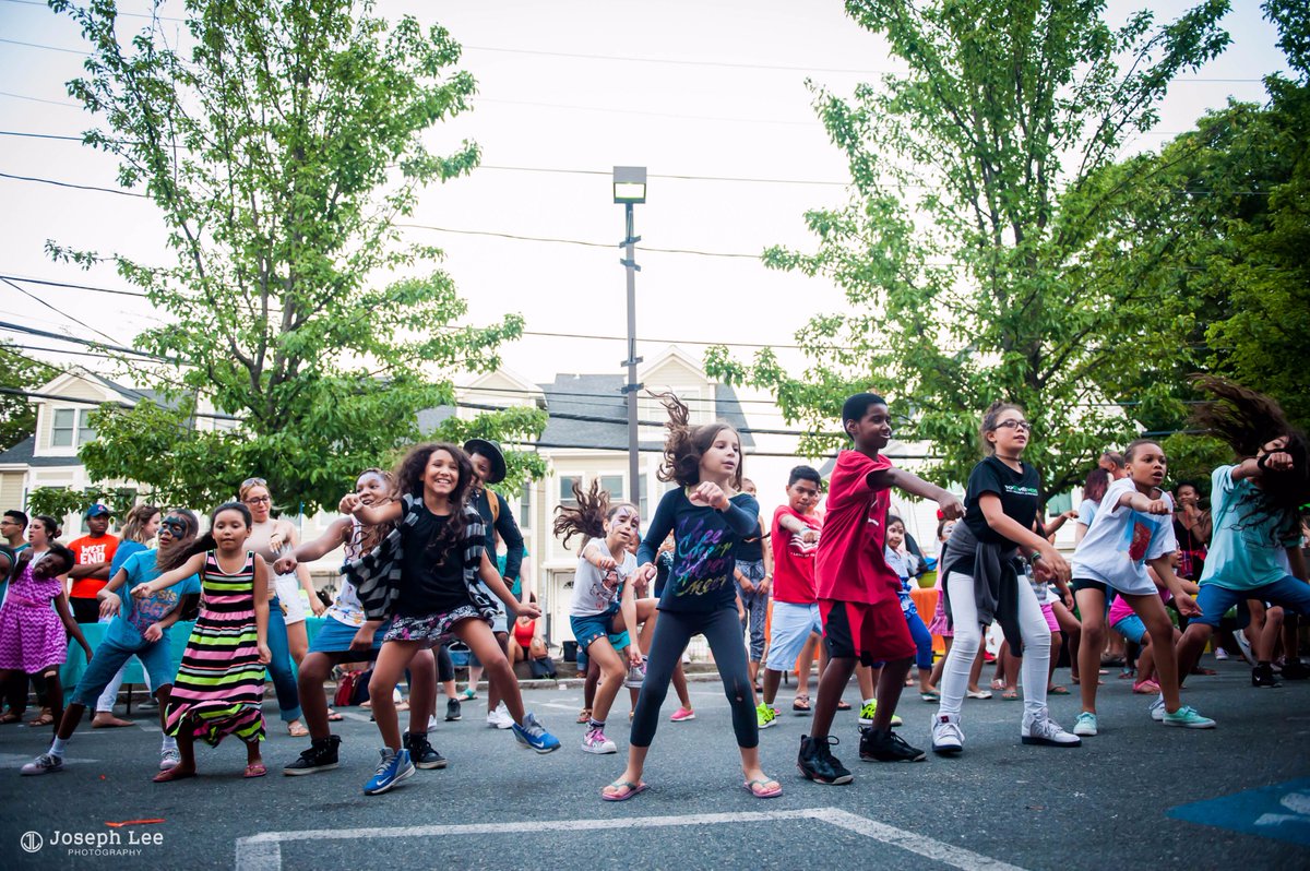 WestEndHouseBGC's tweet photo. Thank you to the 300 people who joined us for #BiggestFunEver! Photos here: https://t.co/DpIX8tGdk3 #dawnnforpeace https://t.co/xoMXRjByF4