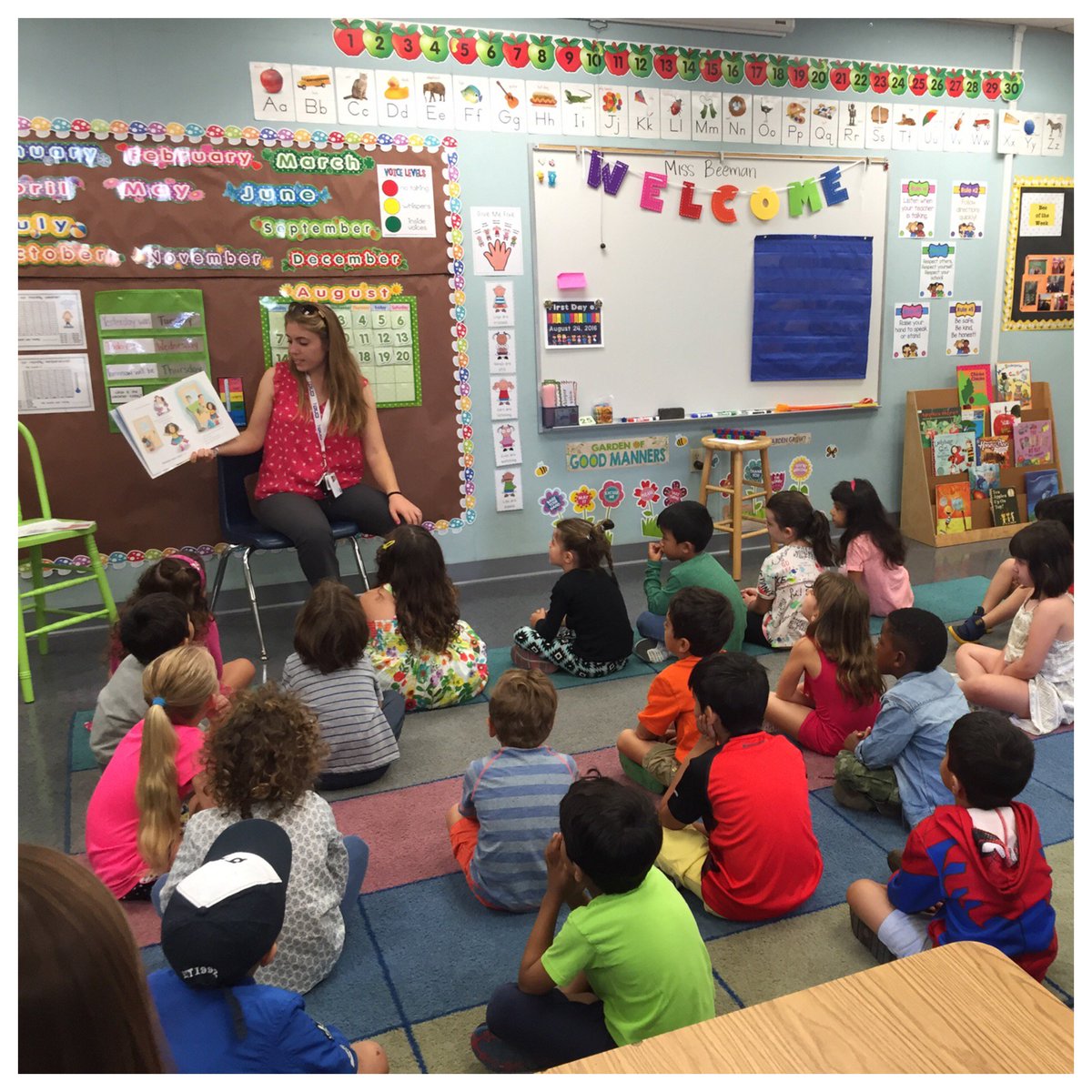 BLDolphins's tweet image. Ms. Beeman and her K class reading before lunch! #BLES #LVUSD