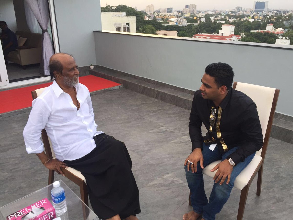Renusha Raj On Twitter Thalaivar Latest Meeting With Malik Streams Ceo Dato Abdul Malik Kabali Msc Rajnism Https T Co Lzwgbapoe5 Twitter