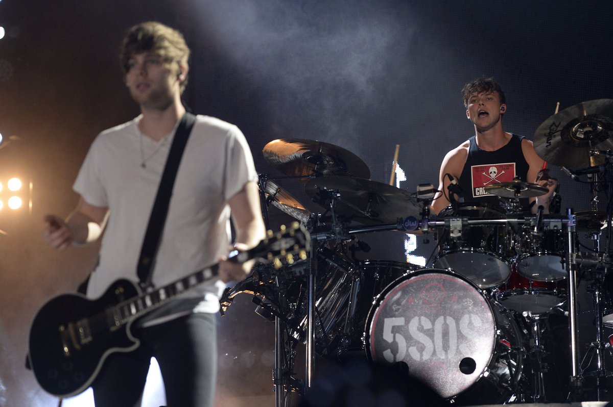 5SOS Updates (@5SOSs_Updates) Twitter