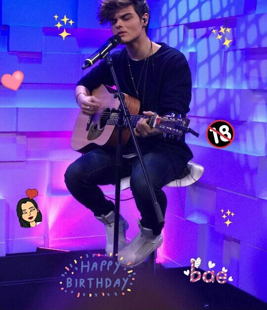 gabialvarez13's tweet photo. #Felices18AbrahamMateo
 E R E S   L O   M E J O R 🎉🎂💜, felices 18. https://t.co/RZzzfVrHJZ