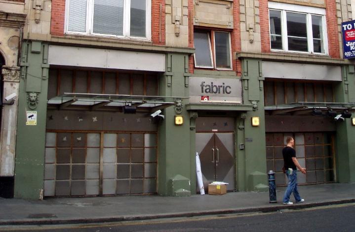 THUMPenEspanol's tweet photo. Firma esta petición para que no cierren el mítico club londinense @fabriclondon:  https://t.co/mMLx9KZCaR https://t.co/3K98vVQIv7