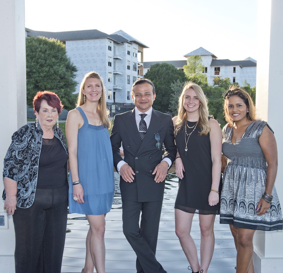 AnthrosInc's tweet photo. #TBT to that time we got all fancy for a great cause #BaldwinPark #TeamAnthros #Anthros #Orlando #DressedtoImpress https://t.co/iUZi75Kfcr