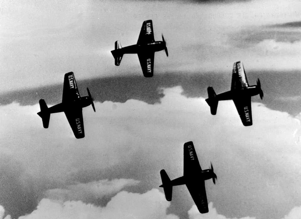BATPManager's tweet photo. Blue Angels history - On this date in 1946 the team transitioned to the Bearcat and introduced the famous "Diamond". https://t.co/fC8UNWDvdd