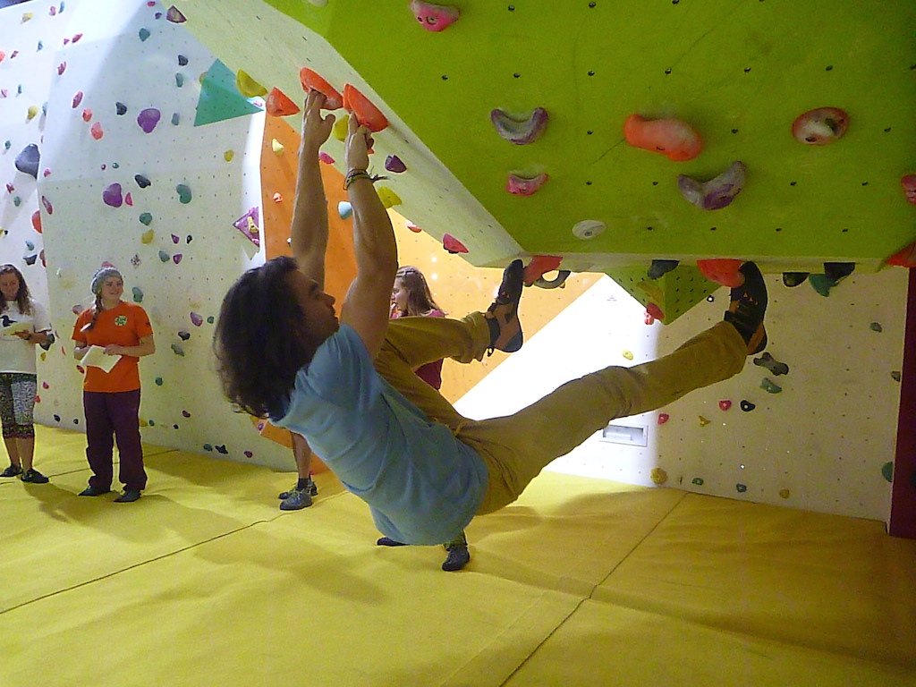 AlanHalewood's tweet image. @NICAS_team Inductions today @3WMclimbing with @Iain_McKenzie #admin #sessionplans #deadpoints #balance #toehooks