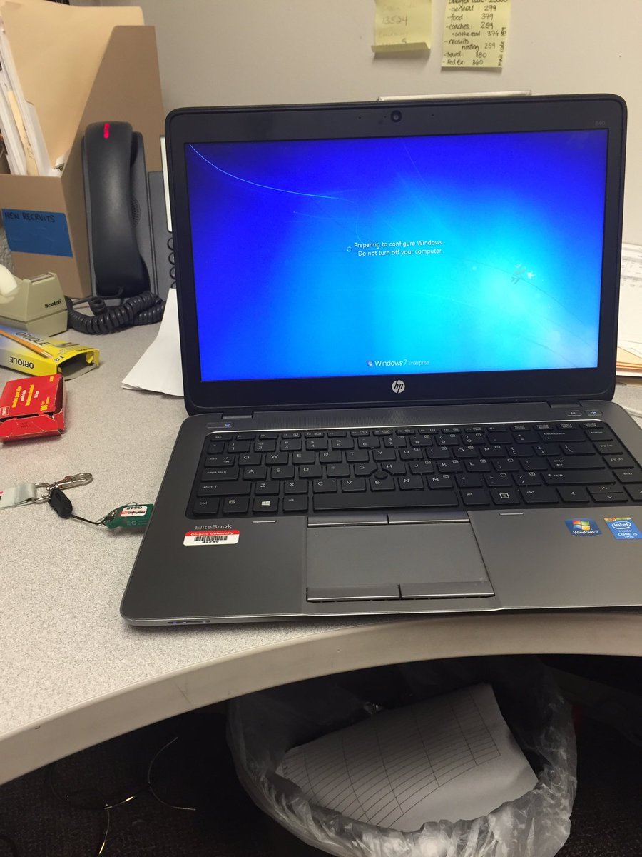 mattmattttty's tweet image. @DataVolleyProbs when the computer decides to restart in the middle of coding.