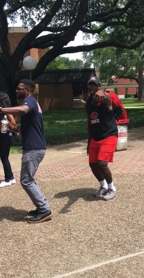 LamarUCheer's tweet photo. We had a blast during Bust a Move today! #BigRedTakeOff https://t.co/HAI6OlCe9A