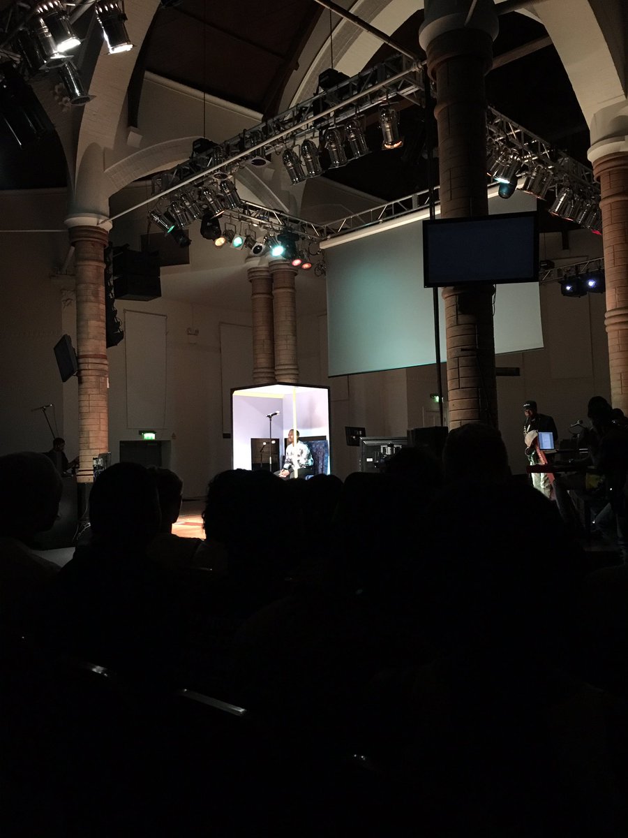 aliyahhasinah's tweet image. Brum crowd strong at #NotARoleModel tonight. Big up the man and his jazz band @sulibreaks 🙌🏾