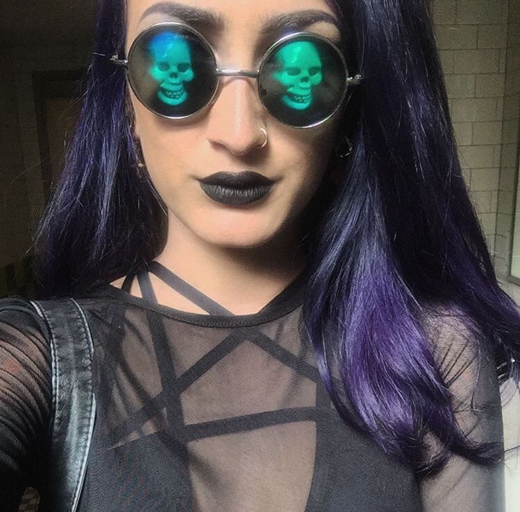 rothgoth's tweet photo. it's me, the only real goth of twitter https://t.co/e19jNRnBSr