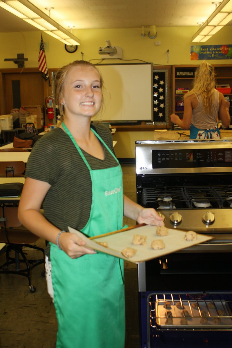 GAVC205's tweet photo. Culinary Occupation students prepare for tonight's GHS open house https://t.co/CD3KZ7bSYB