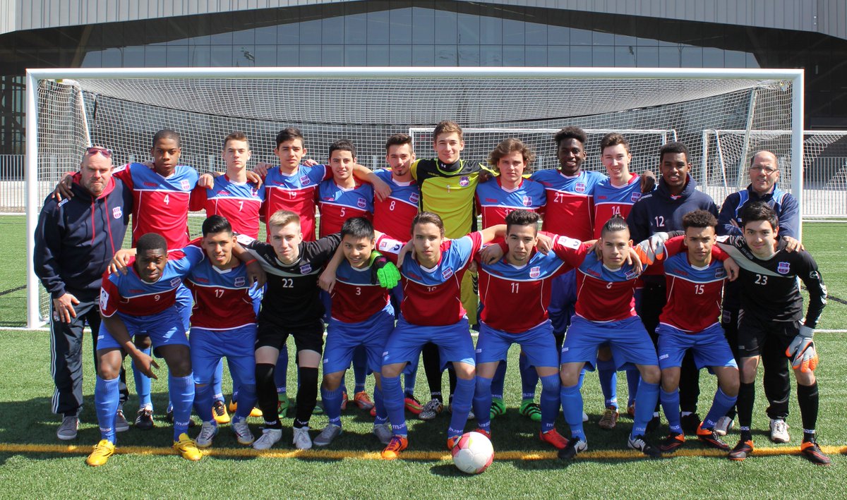 Resultado de imagem para Club de Soccer les Braves d'Ahuntsic CANADA