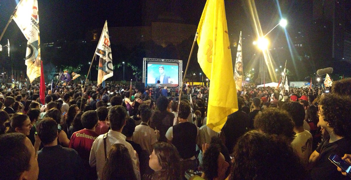 ninasolon's tweet photo. Tá tendo #FreixoNoDebate #DebateBandRio https://t.co/a8nqruoIrx