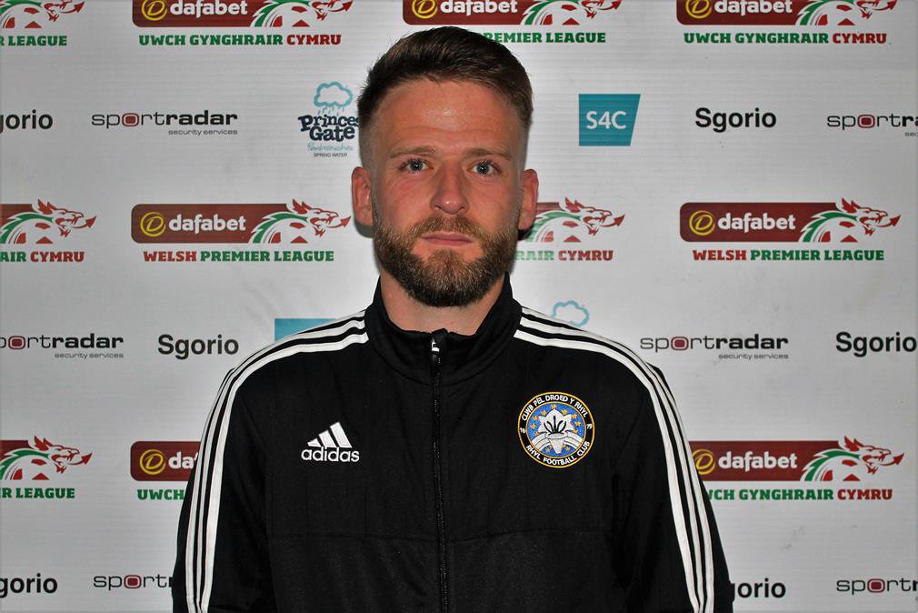 rhylfc's tweet image. NEW SIGNING - Lamb back on the menu for the Lilywhites as striker returns to the club goo.gl/VeI5tC