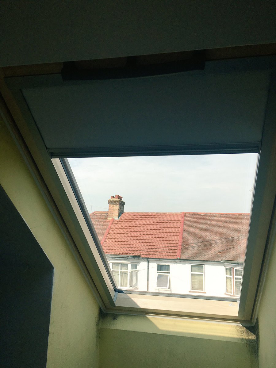 SkylightService's tweet photo. A fantastic replacement @RotoRoofWindow competed today in @london 🇩🇪 engineered, superb quality https://t.co/YjqIxQn7Me