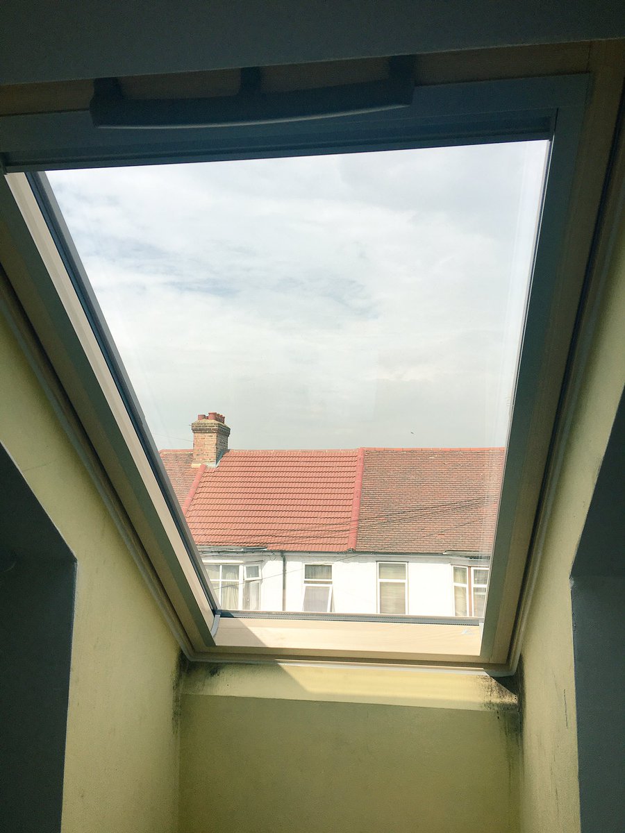SkylightService's tweet photo. A fantastic replacement @RotoRoofWindow competed today in @london 🇩🇪 engineered, superb quality https://t.co/YjqIxQn7Me