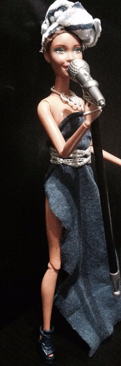 DollsChannel's tweet photo. @ItsLaylaMaraj tonight live at Unplugged (2/2) https://t.co/Vegtr0RFrS