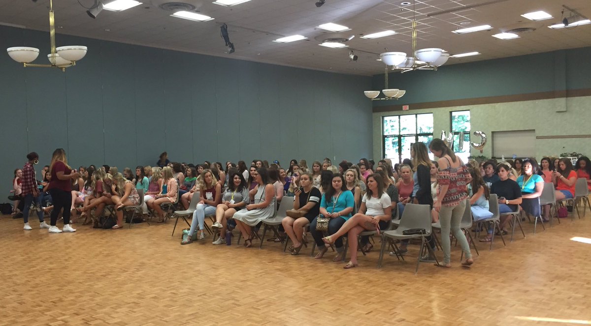 ETSUPanhellenic's tweet photo. So excited for our info session! It's not too late to stop by and learn more about sorority life! #etsu2020 #etsu20 https://t.co/XSfoBY7DpB