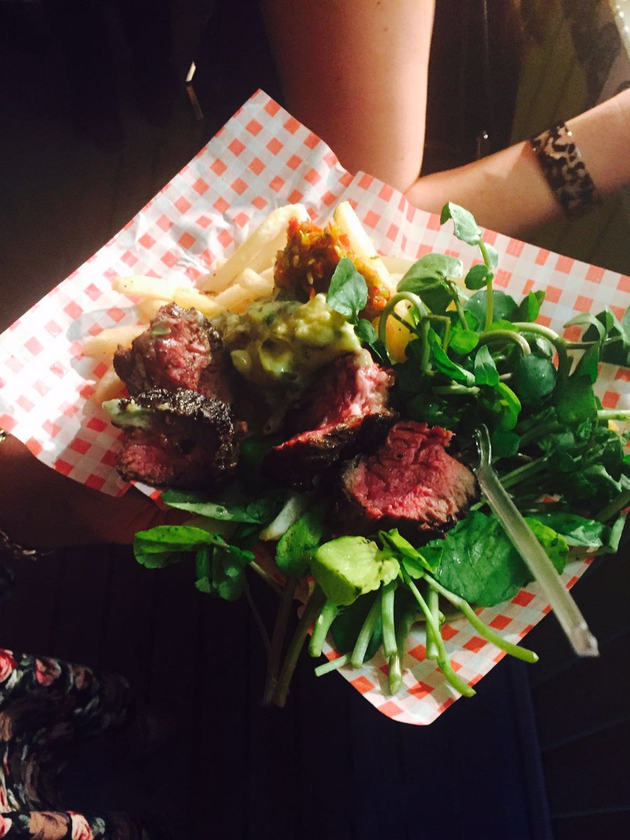 MSDLIGHTS's tweet image. Enjoyed this yummy steak frites @brixtonbeachldn made by #luckypierre ....fantastic!!! 💚❤💛