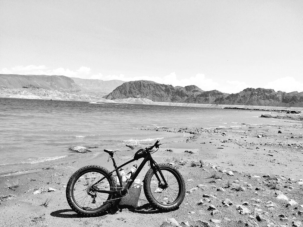 Israel_Garcia's tweet photo. Day 21: #LakeMead (#Nevada / leaving #Route66) - #LiveThePossibility. https://t.co/6Lc1uKj66x