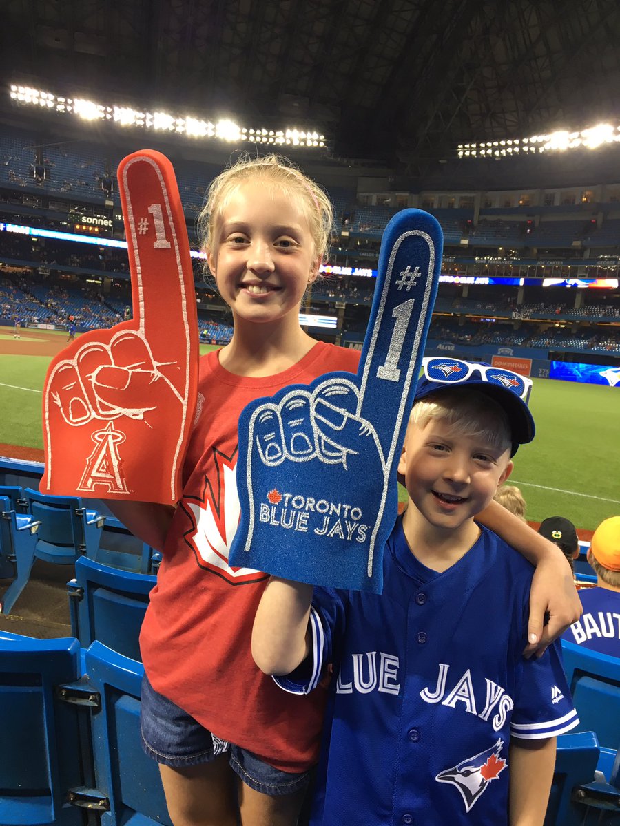 joellespence's tweet photo. All the way from Lafleche, Saskatchewan!   #OurMoment https://t.co/UFpCopyr9w