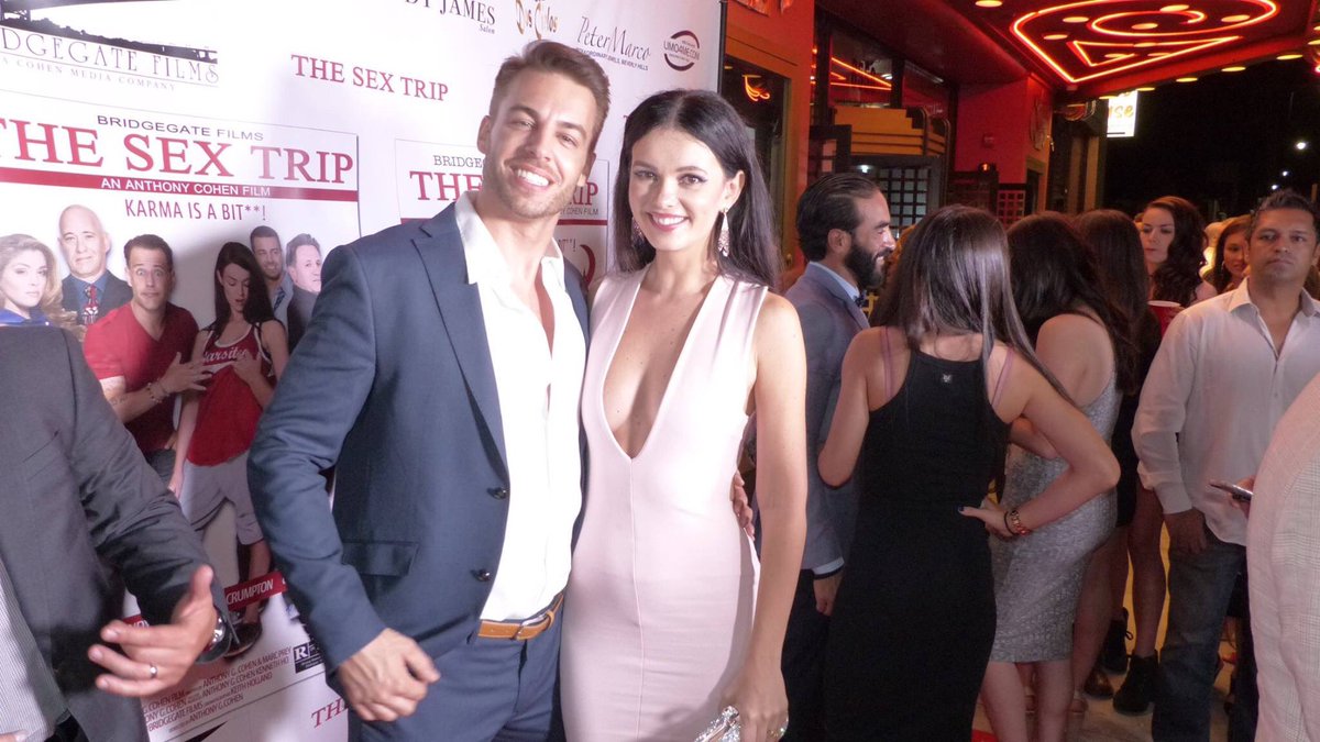 natashablasick's tweet photo. #MarkCrumpton who plays Ed, the character who seduces my character Alexa in not so nice way! #premiere #theSexTrip https://t.co/DcxJHTKlG9