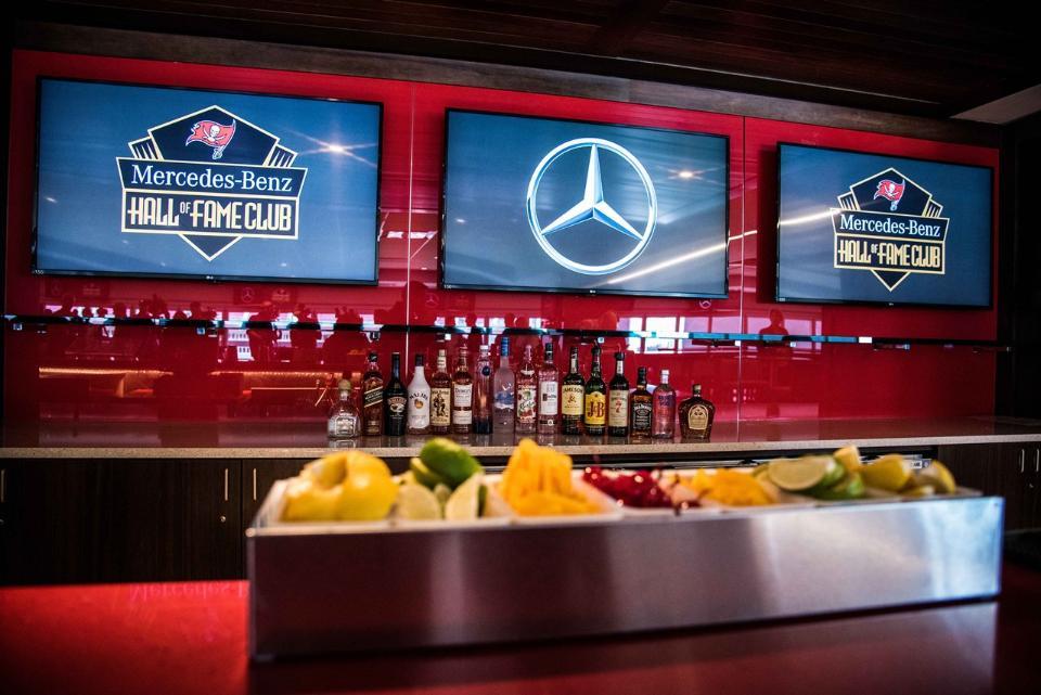 Prepare for an unforgettable gameday experience!  LEARN MORE about the Hall of Fame Club: bccn.rs/HOFclub https://t.co/tuIXM7GqLB