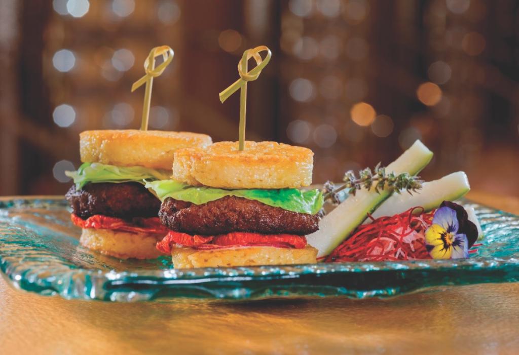 Andrea's at Encore tweet media