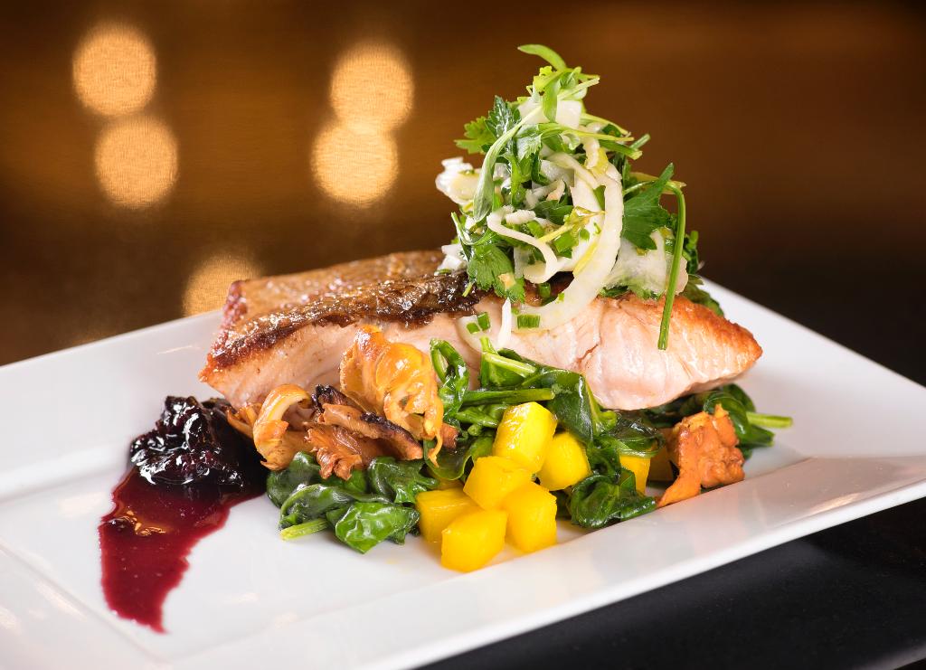 BeauBiloxi's tweet photo. If this Salmon doesn't make your mouth salivate, we don't know what will! #BRPrime https://t.co/DaHkM3lmUi