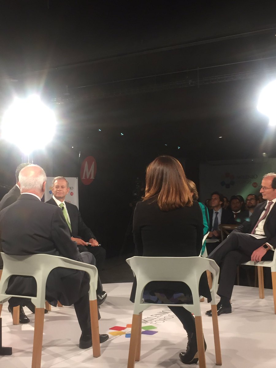 AutosyMas's tweet photo. Qué hacemos para tener ciudades más seguras. Primer panel @FMSeguridadVial @Milenio en https://t.co/TwPY5xdnj0