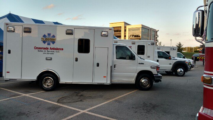 dino636's tweet photo. #IERC2016 3 great products by #CrossroadsAmbulanceSales #PLCustom #DemersAmbulance #MedwerksAmbulanceRemounts https://t.co/0vMwhqHqeO