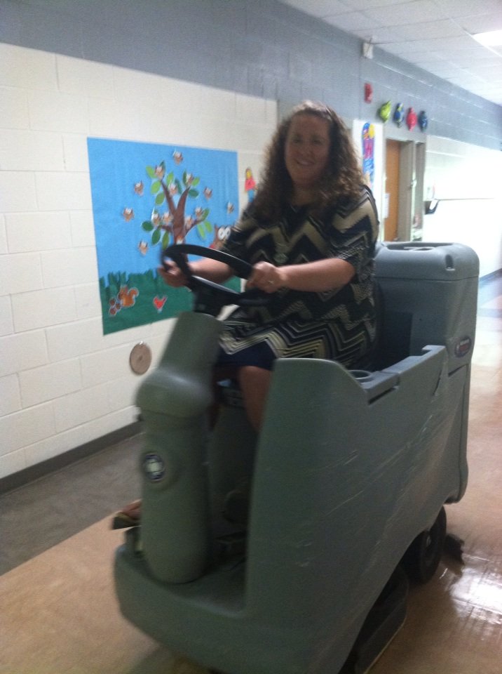 WildersWorkers's tweet photo. Mrs. Wilson is working hard to get New Hope ready for Open House!  Everything is AWESOME at New Hope. @NHVoyagers https://t.co/UiyL23La6y