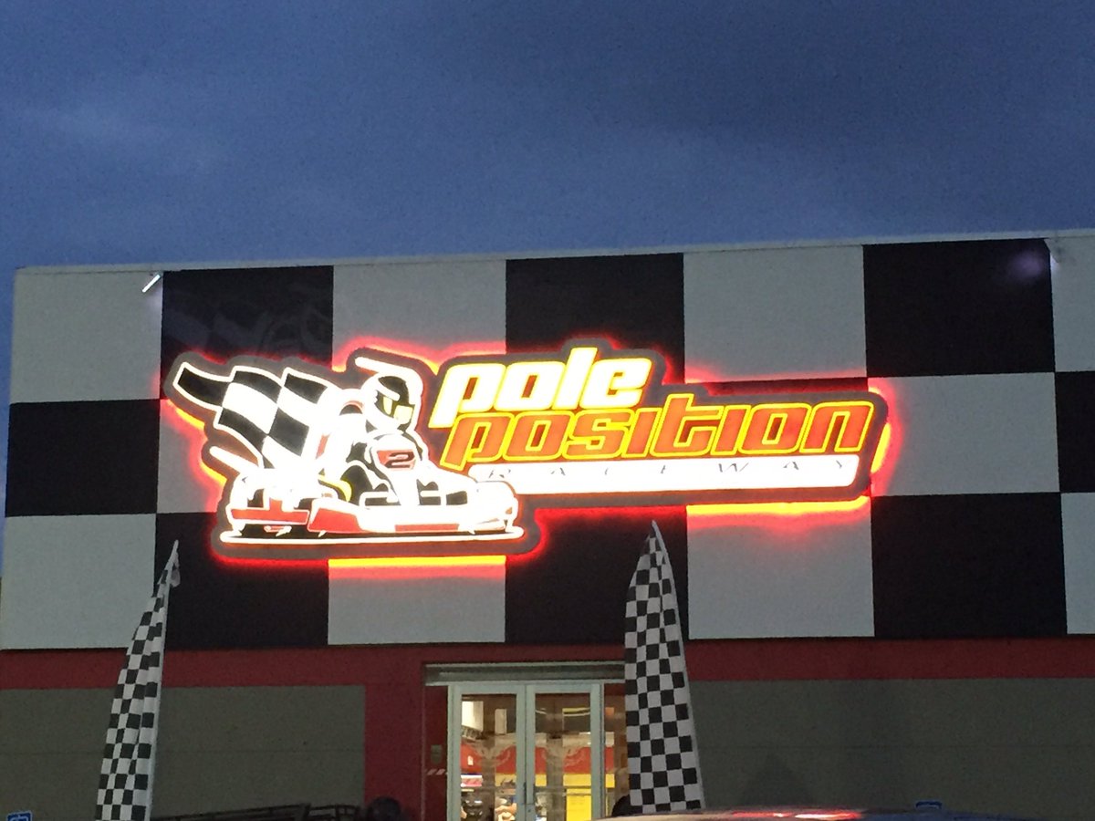 orderaplumber's tweet photo. #orderaplumber @polepositionoflongisland Night of racing with the crew. https://t.co/GV5uDbzNbc