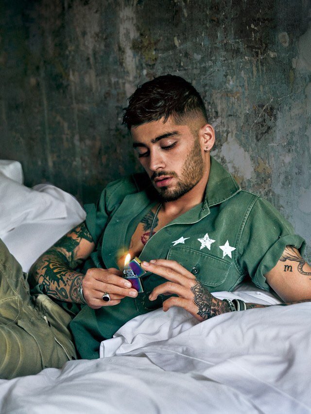 modern_treatise's tweet photo. This week in #fashion: @zaynmalik's new shoe collection, #SWAIA, and #NEIFW  https://t.co/Y3D0K1vAjg https://t.co/HfHYdRruF7