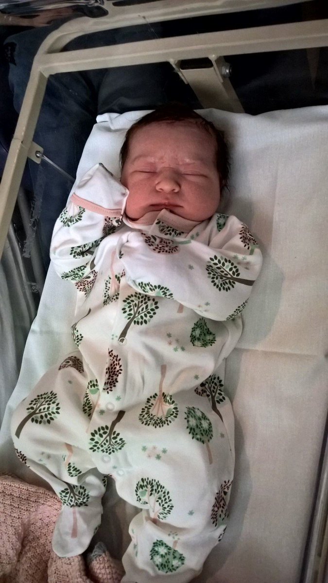 scottwalklate's tweet photo. Welcome to the world beautiful xx https://t.co/KFrakisNBT