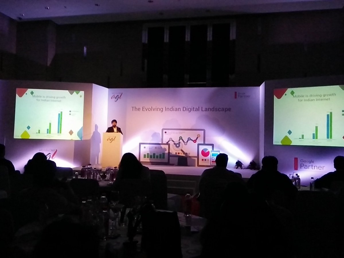 TheMoon_Pie's tweet image. We have our first speaker for today. #GoogleWorkshop @AdGlobal360  @GoogleIndia #TajVivanta