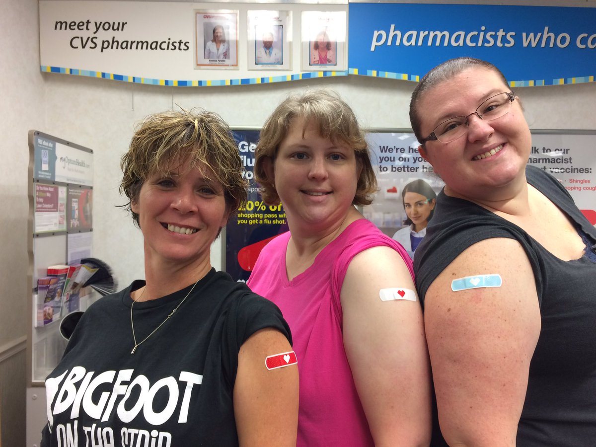 vanessa_paradee's tweet photo. Best team ever got their flu shots today! #tistheseason #flushot #feltlikeabutterflylandedonmyarm https://t.co/MEJKc5BQMH