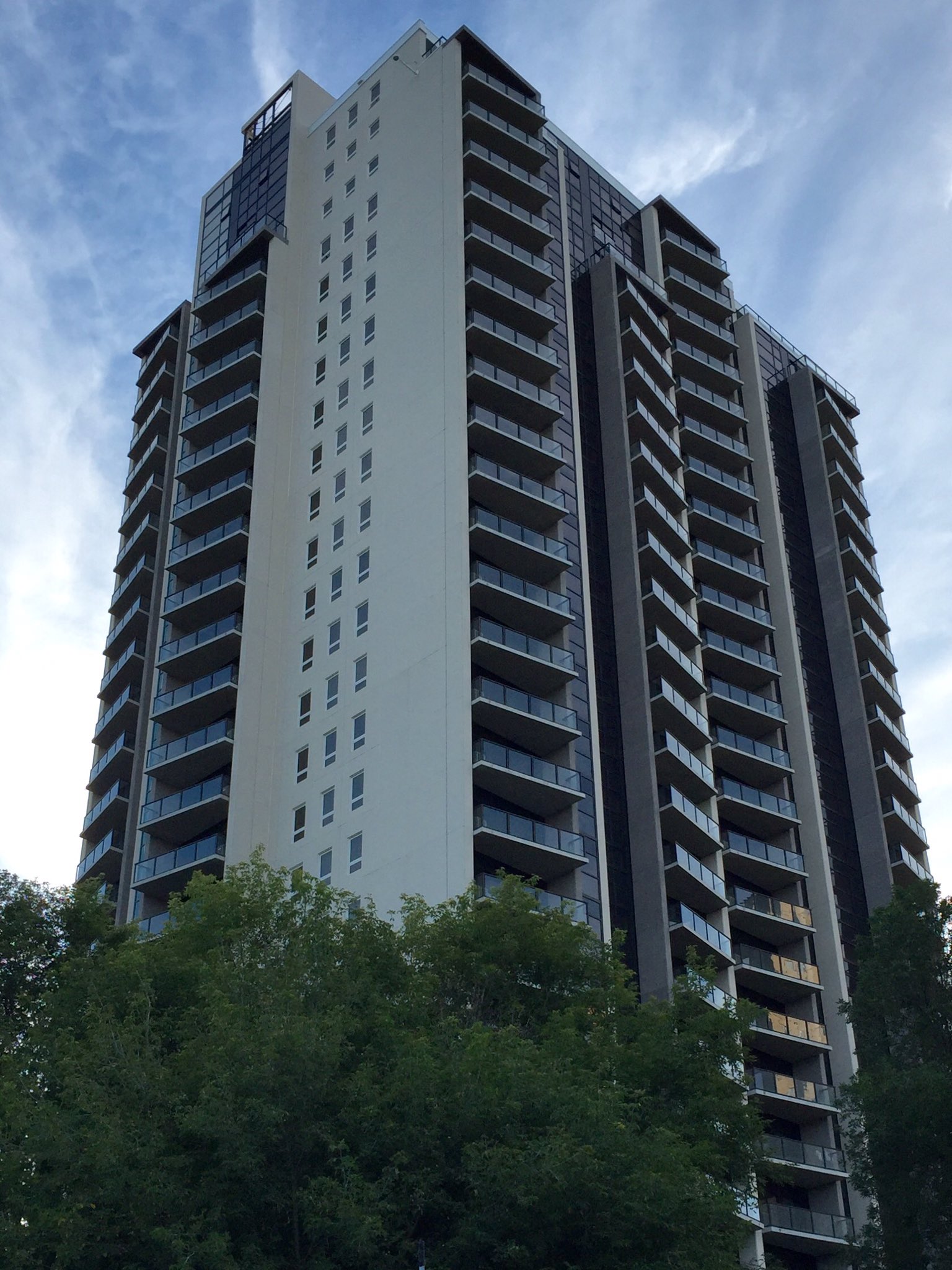 Winnipeg 300 Assiniboine Ave / Heritage Landing 86M 25F Completed Page 29