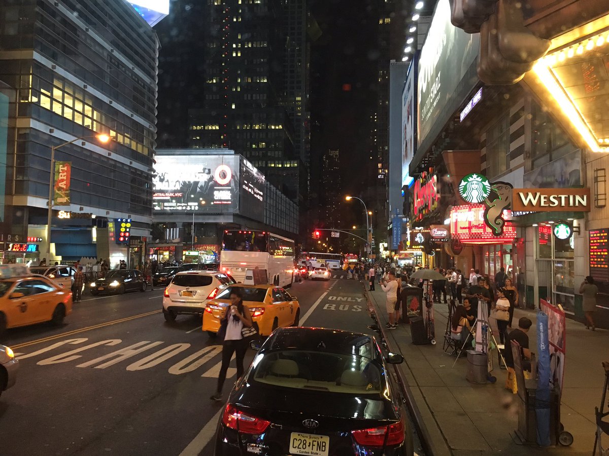 11pm. New York City is still bustling! The city never sleeps, it just naps! #NewYork #NewYorkCity