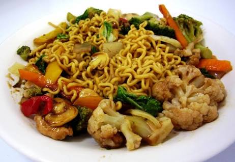 AguiadeFogoSj's tweet photo. Obrigado a todos que compraram e ajudaram na realização do Yakisoba, foi um sucesso de vendas! #16em2016 https://t.co/IhS8Cz2bep