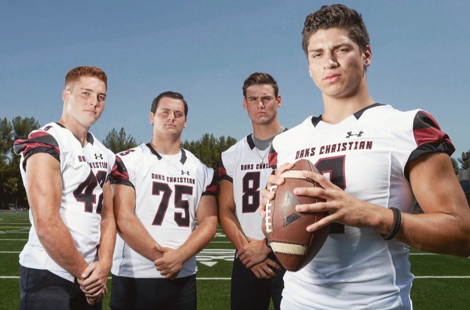 bo_calvert's tweet photo. Oaks Christian Vs. Chaminade 7:00PM β° #BeatNade https://t.co/zul71UmT7R