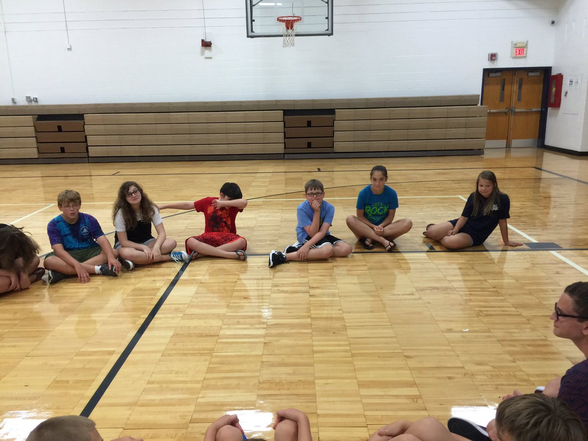 KHS <a href="/FTCHornets8120/">Electric Hornets</a>  <a href="/FTC6335/">Kirtland FTC 6335</a>  mentoring FLL students #hornetpride