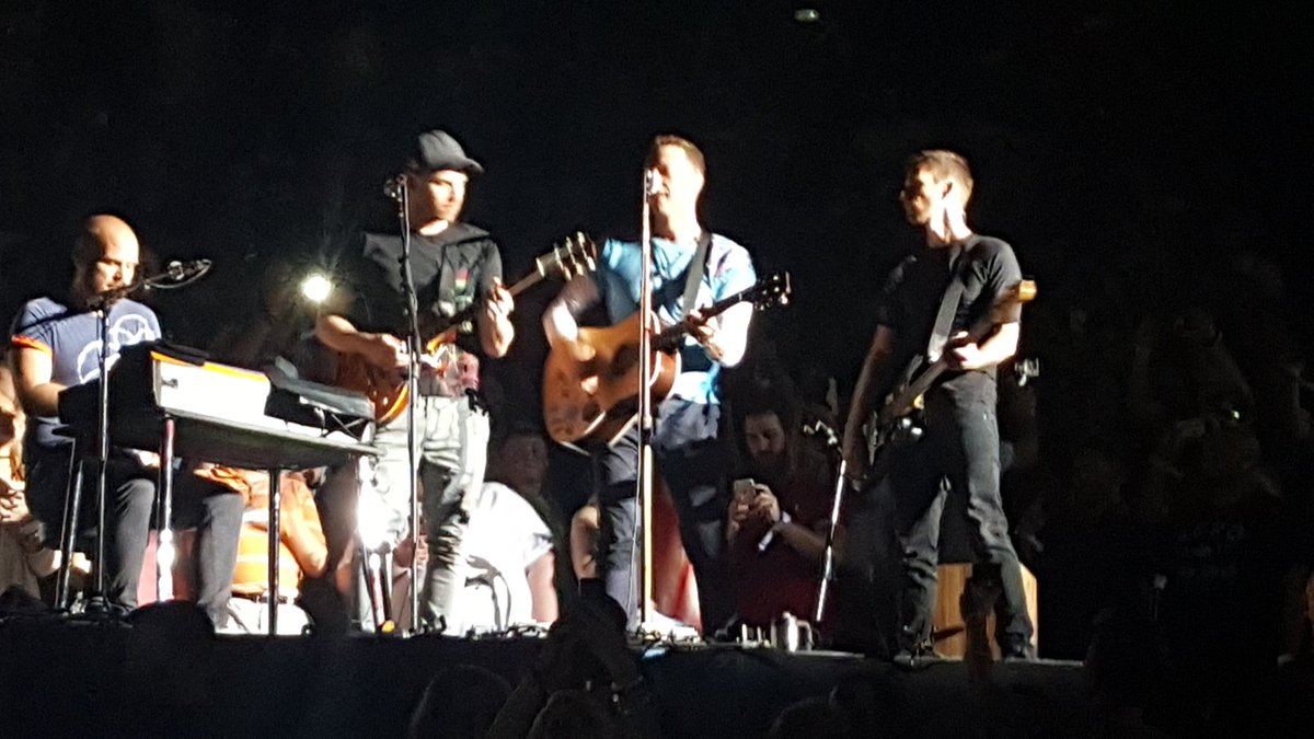 KatmanchooMy's tweet photo. @BOKCenter with @coldplay https://t.co/wPOcvb9WSs