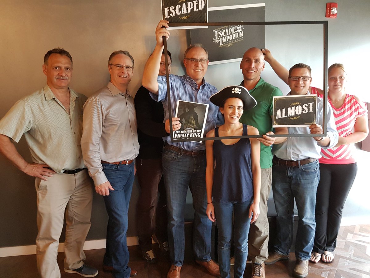 EscapeEmporium's tweet photo. #GECanada #yegDatenight #yegescaperoom
GE Canada Team event. To much fun. Couldn't stop. The smiles are priceless. https://t.co/4cXyjlRtdm