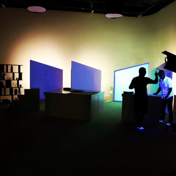 TakeTwoEvents's tweet image. On set working with the lightest &amp;amp; brightest. Creating beautiful sets &amp;amp; magic #magic #beauty #lights #love #tv