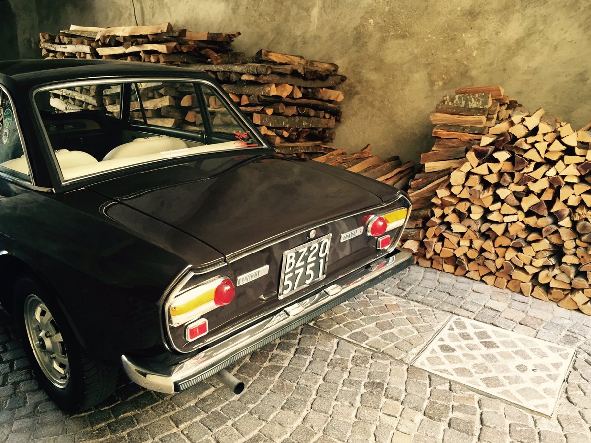 Ein paar Impressionen des gestrigen Workshops mit dem Lancia Fulvia... #margreid #IFFotoacademy #lancia #classiccar