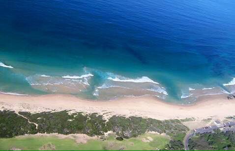 CaptCottageLooe's tweet photo. Staying safe whilst enjoying our beautiful #beaches #Cornwall. This is what a #rip #current looks like. https://t.co/vqG19VDFMQ