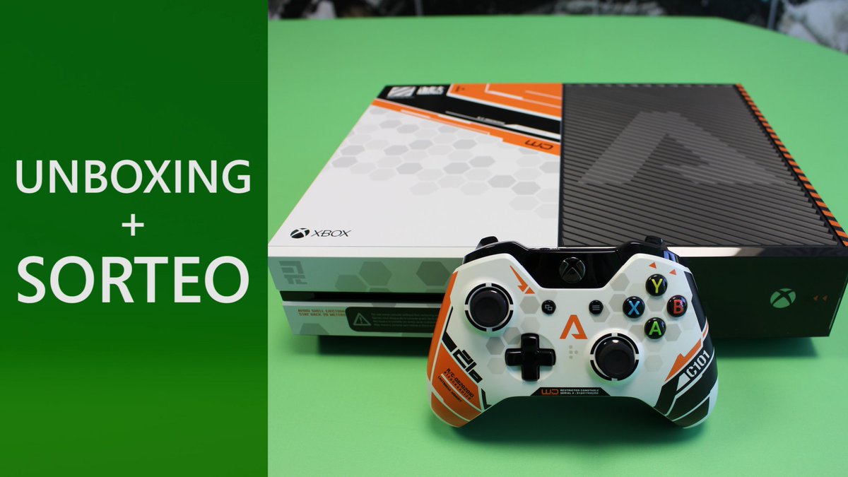 Xbox_Spain's tweet photo. No os perdáis nuestro unboxing de esta #XboxOne de #Titanfall:  https://t.co/J4qXSk30Qt https://t.co/FQncA76YrQ