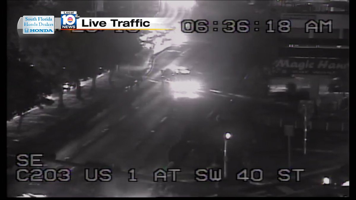 #TrafficAlert Crash on US-1 SB at Bird rd. STILL CLOSED to Douglas Rd. Use Alternates! https://t.co/ARKi5rmSOR